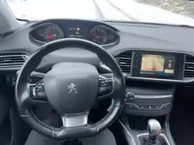 Peugeot 308 (2019) thumbnail 11