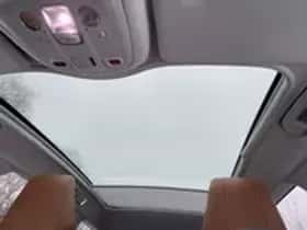 Peugeot 308 (2019) thumbnail 17