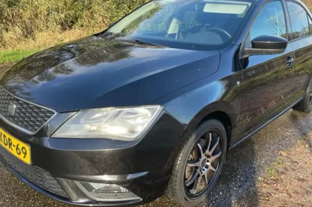 SEAT Toledo (2013) thumbnail 3