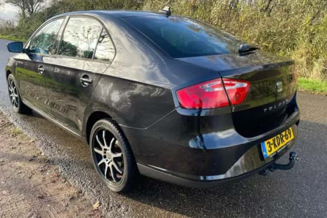 SEAT Toledo (2013) thumbnail 5