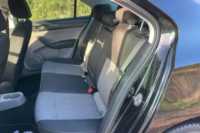 SEAT Toledo (2013) thumbnail 6