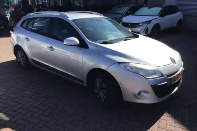 Renault Mégane (2011) thumbnail 1