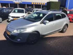 Renault Mégane (2011) thumbnail 3