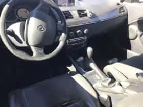Renault Mégane (2011) thumbnail 4