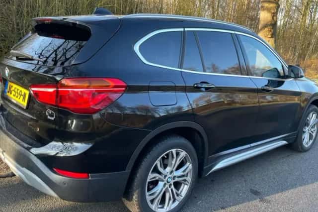 BMW X1 (2016) thumbnail 3