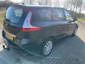 Renault Grand Scénic (2013) thumbnail 15
