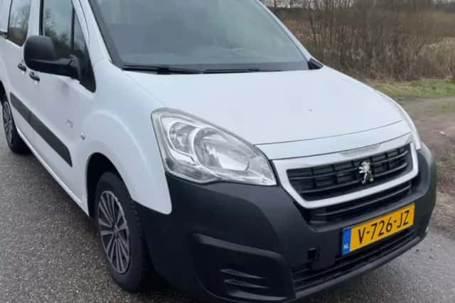 Peugeot Partner (2017) thumbnail 1