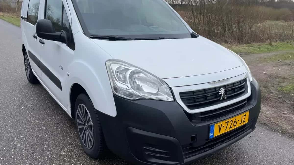 Peugeot Partner (2017) — foto 1