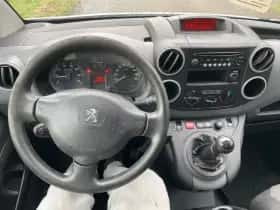 Peugeot Partner (2017) thumbnail 7