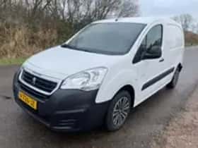 Peugeot Partner (2017) thumbnail 9