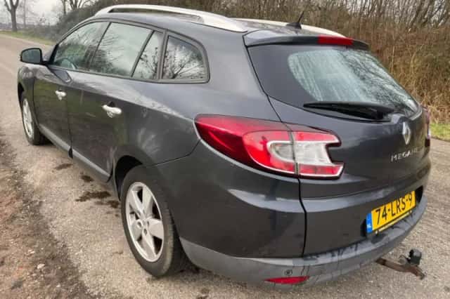 Renault Mégane (2010) thumbnail 2