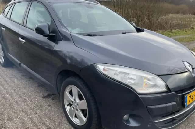 Renault Mégane (2010) thumbnail 3