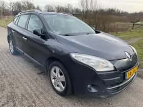 Renault Mégane (2010) thumbnail 3