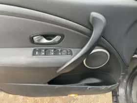 Renault Mégane (2010) thumbnail 7