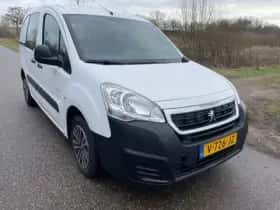 Volkswagen Crafter (2020) thumbnail 18