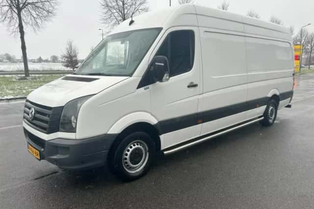 Volkswagen Crafter (2017) thumbnail 1