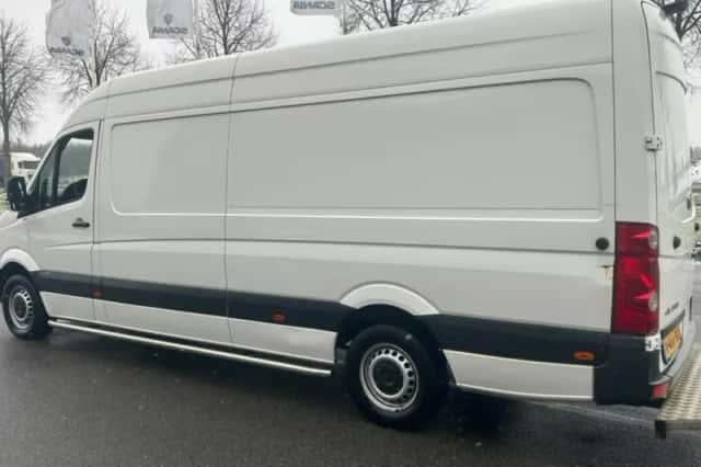 Volkswagen Crafter (2017) thumbnail 3