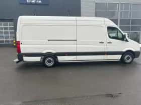 Volkswagen Crafter (2017) thumbnail 4