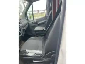Volkswagen Crafter (2017) thumbnail 5