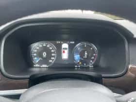 Volvo V90 (2017) thumbnail 9