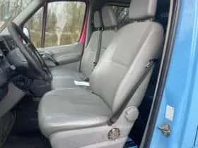 Volkswagen Crafter (2007) thumbnail 4