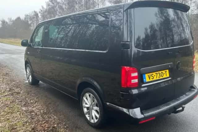 Volkswagen Transporter (2016) thumbnail 3