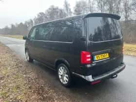 Volkswagen Transporter (2016) thumbnail 3