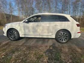 Audi Q7 (2016) thumbnail 23