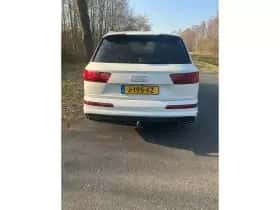 Audi Q7 (2016) thumbnail 24