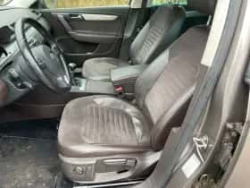 Volkswagen Passat (2011) thumbnail 10
