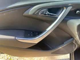 Opel Astra (2014) thumbnail 6