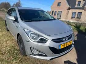 Hyundai i40 (2012) thumbnail 2