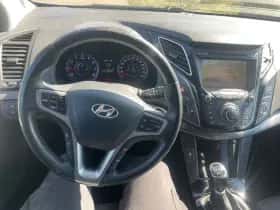Hyundai i40 (2012) thumbnail 14