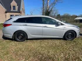 Hyundai i40 (2012) thumbnail 3