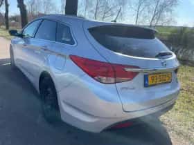 Hyundai i40 (2012) thumbnail 5