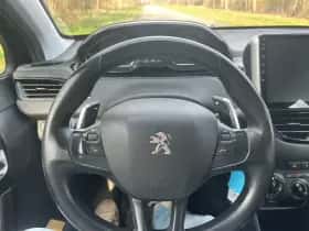 Peugeot 208 (2012) thumbnail 9