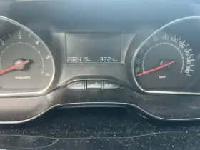 Peugeot 208 (2012) thumbnail 10