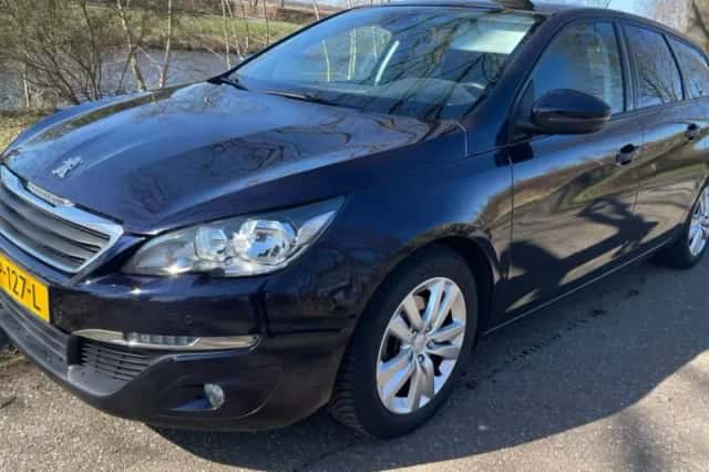Peugeot 308 (2015) thumbnail 1