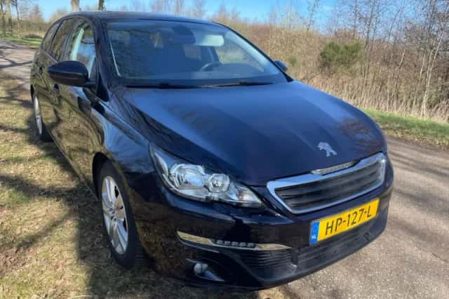 Peugeot 308 (2015) thumbnail 2