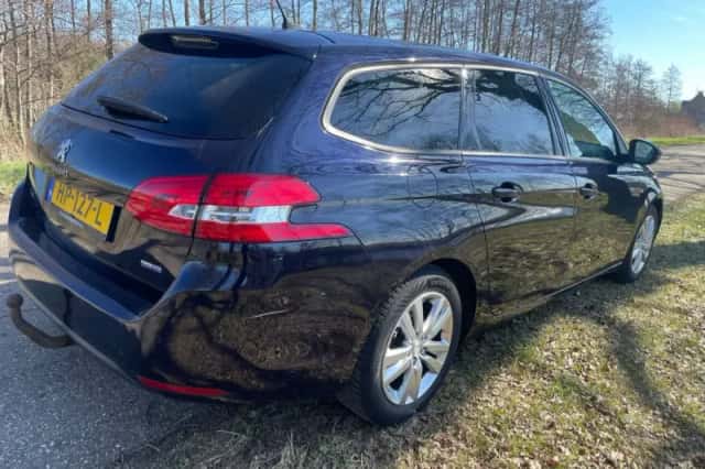 Peugeot 308 (2015) thumbnail 5