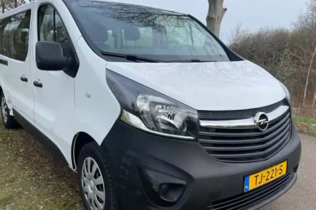 Opel Vivaro (2018) thumbnail 1