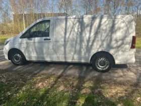 Mercedes-Benz Vito (2016) thumbnail 3