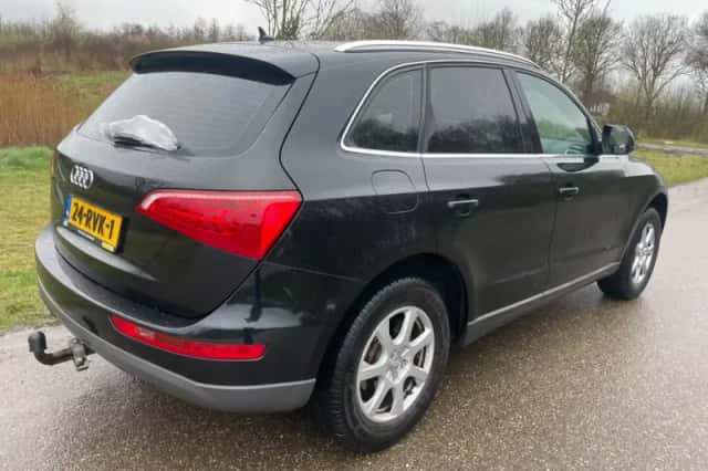 Audi Q5 (2011) thumbnail 3