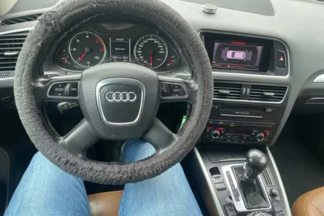Audi Q5 (2011) thumbnail 5