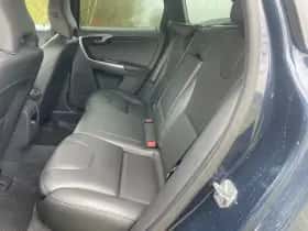 Volvo XC60 (2014) thumbnail 9