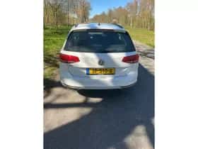 Volkswagen Passat (2016) thumbnail 12