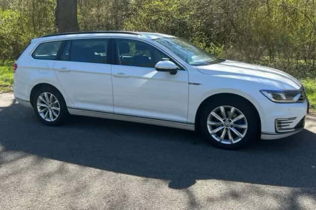 Volkswagen Passat (2016) thumbnail 3