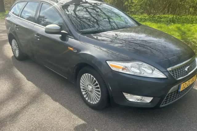 Ford Mondeo (2008) thumbnail 2