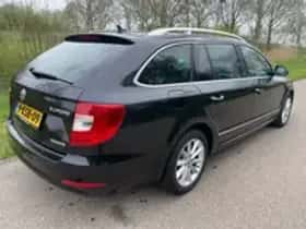 Škoda Superb (2013) thumbnail 12