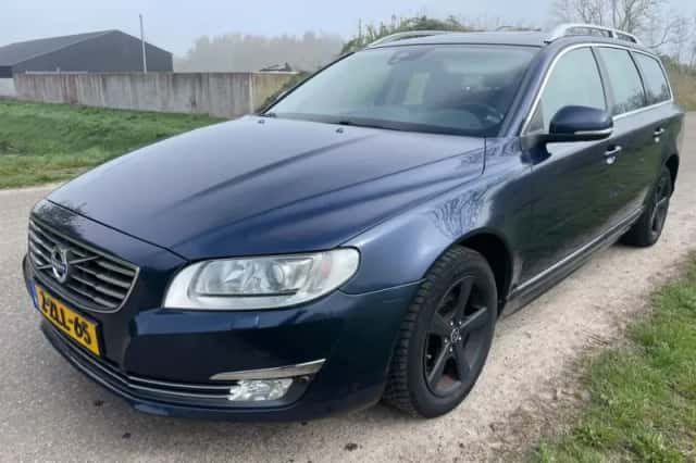 Volvo V70 (2015) thumbnail 1